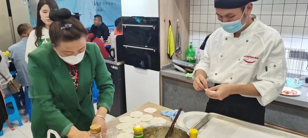 集成灶10大品牌帅丰甘肃张掖产品美食赋能，助力终端业绩提升