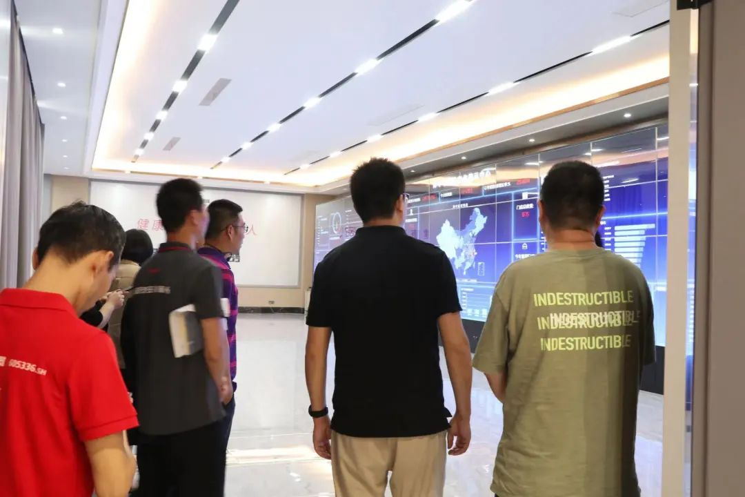 浙江省燃气具协会秘书长一行到访集成灶品牌帅丰电器参观调研