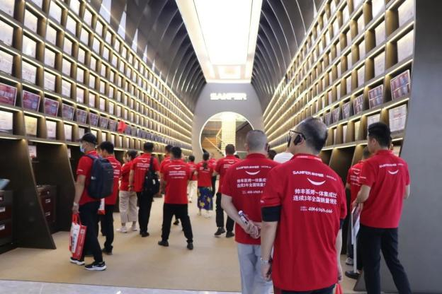 集成灶品牌帅丰电器“登顶计划”加盟合作峰会圆满成功！