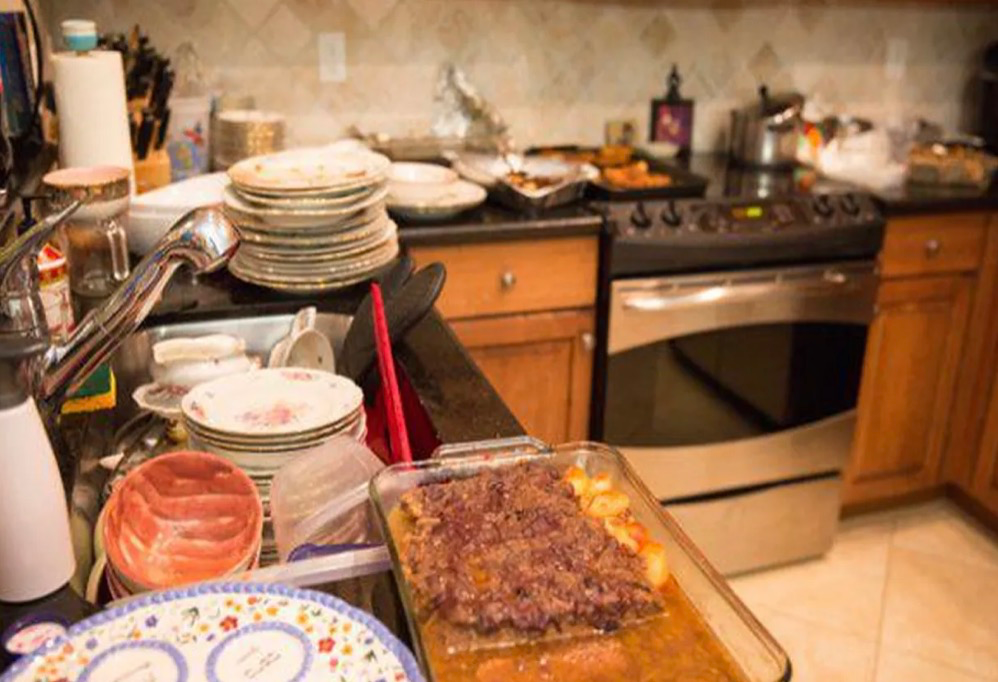 拿什么拯救厨房脏乱差，帅丰集成灶+集成水槽满足所有需求