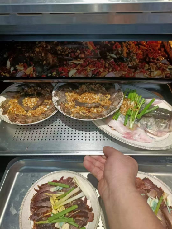 新房装修，为什么设计师建议选择集成灶？