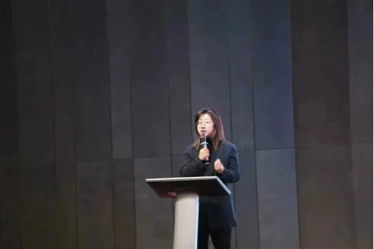 “兔”飞猛进 只争朝夕，大国品牌帅丰电器2023新年动员大会顺利召开