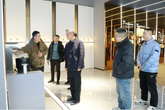 争创新高，共促发展！安徽省固镇县委书记沈明举一行莅临帅丰电器参观调研