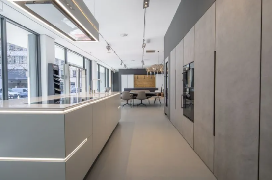 与国际先进理念接轨,全力打造一站式高端全屋定制 与国际先进理念接轨,全力打造一站式高端全屋定制