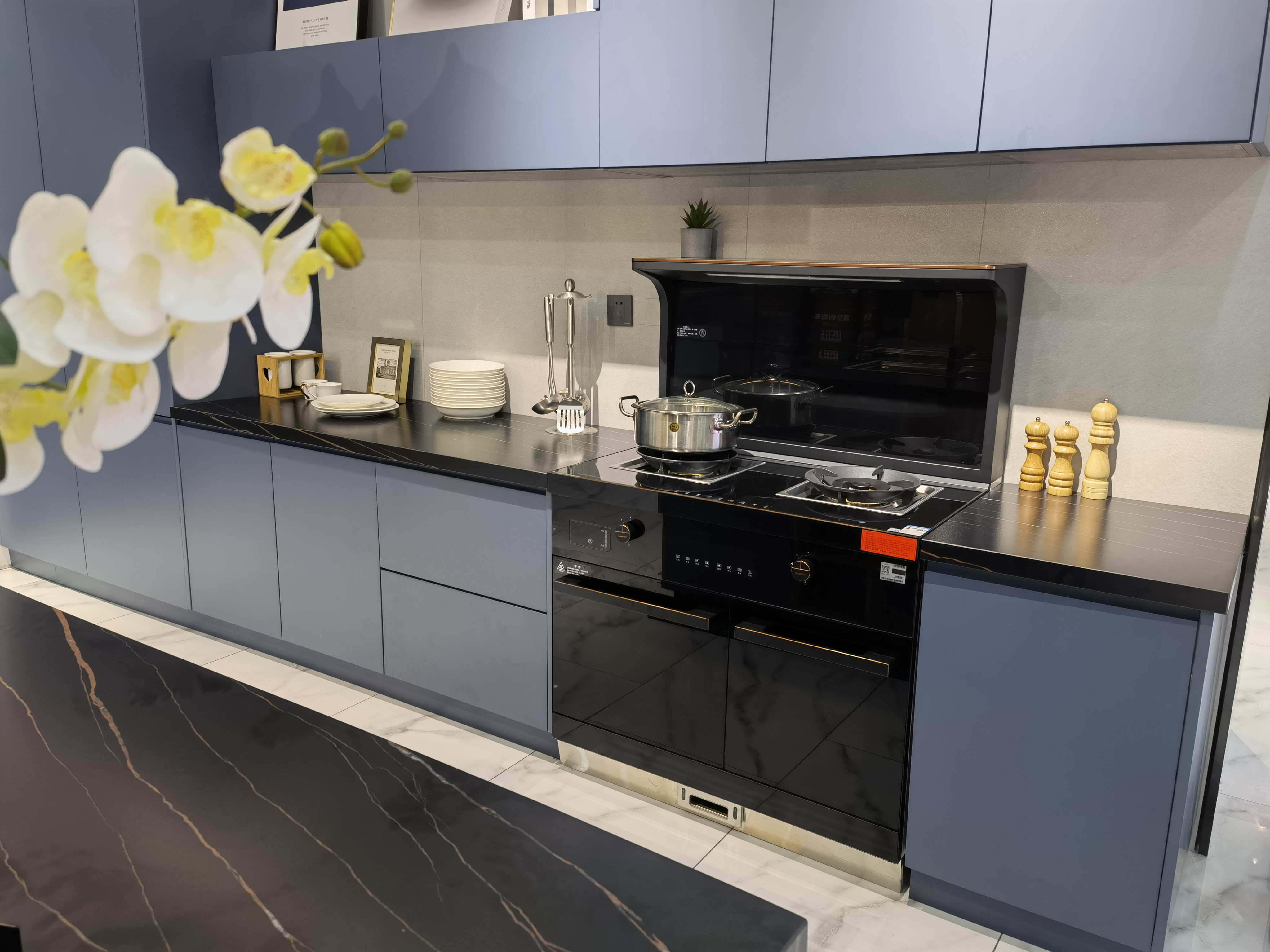 “足不出户”的情人节大餐 , 帅丰集成灶增添浓浓爱意 “足不出户”的情人节大餐 , 帅丰集成灶增添浓浓爱意